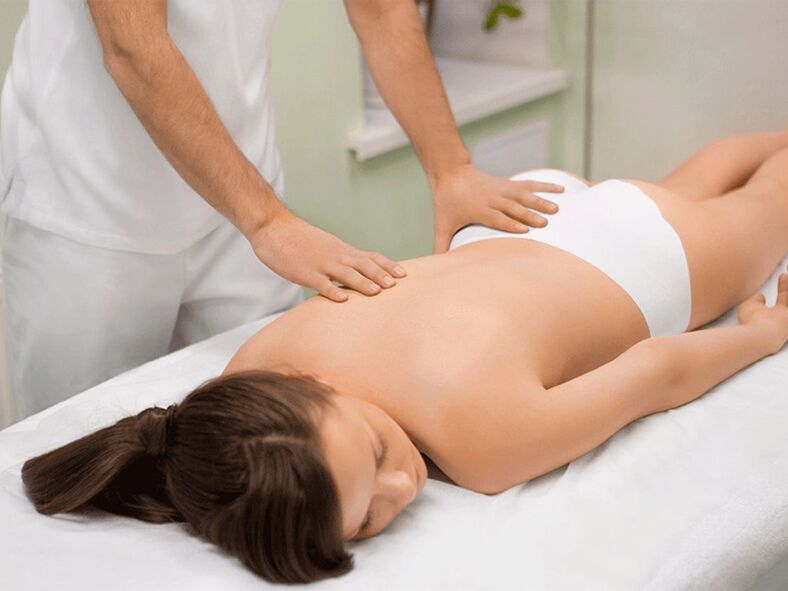Massage là một phương pháp hiệu quả để thoát khỏi các triệu chứng thoái hóa khớp